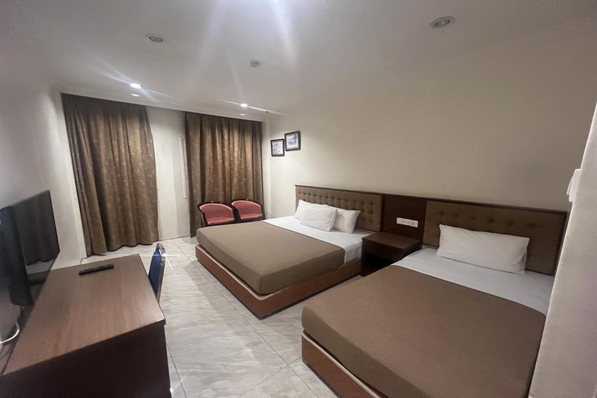 Iris House Hotel 伯恩仓 外观 照片